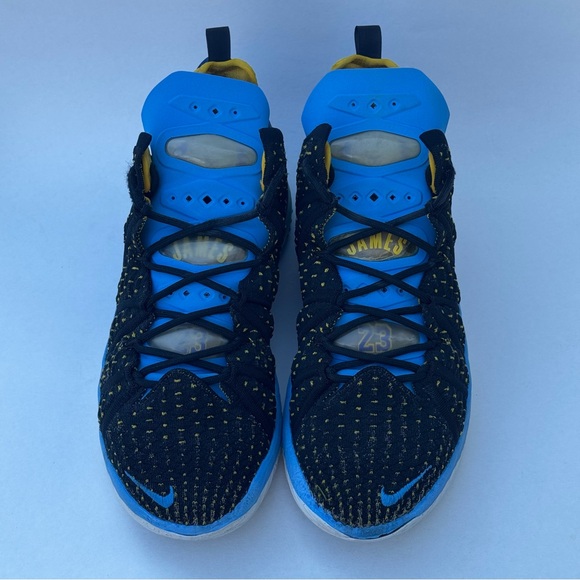 Nike Lebron James Athletic Shoes Men's 10 - Picture 5 of 13